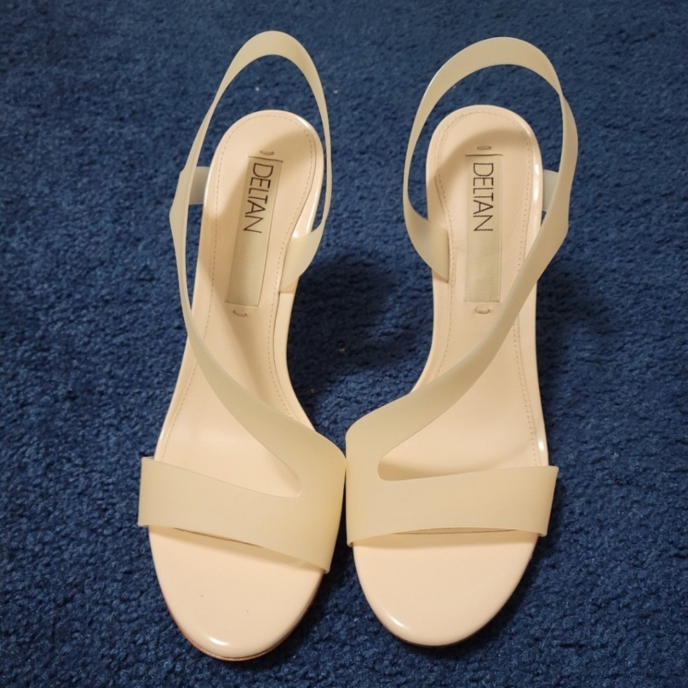 Deltan Tinsley Nude Sweet Rose Heels